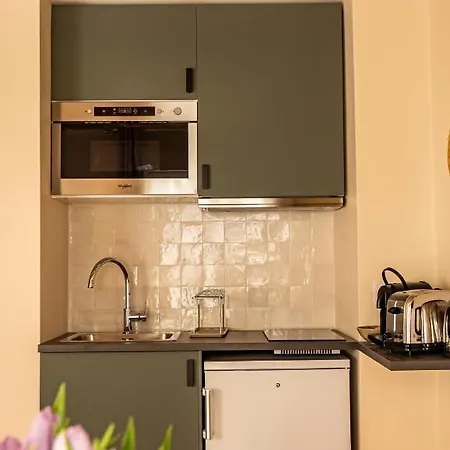 Les Nids Perches - Rue Sainte Croix Apartmán *