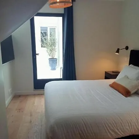 Les Nids Perches - Rue Sainte Croix Mortagne-au-Perche