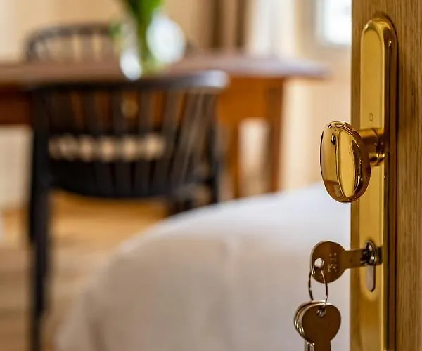 Les Nids Perches - Rue Sainte Croix * Mortagne-au-Perche